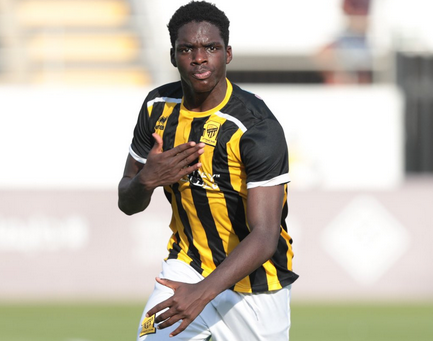 足总杯赛前走向成谜；费耶诺德篮板制胜；震撼外界；球探报告显示潜力(普世欢腾组曲在线试听)