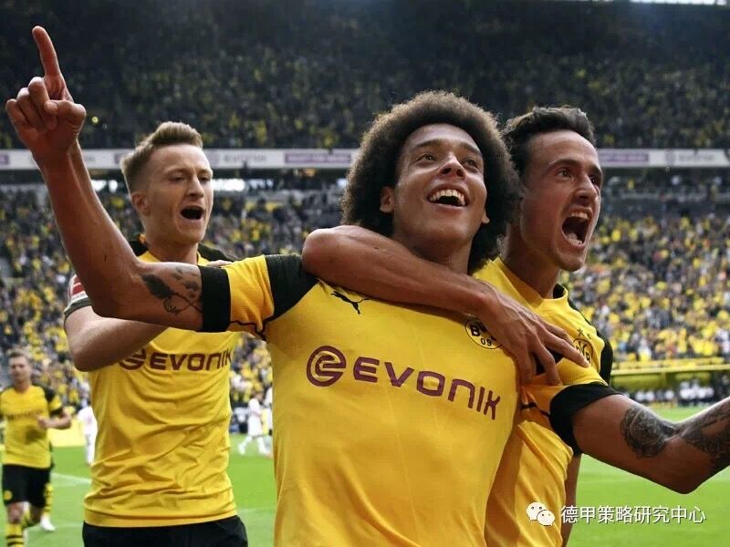 关于山东泰山发布备战花絮，今夜更衣室发声，德国杯任务艰巨，数据趋势出现新变化的信息-九游游戏平台